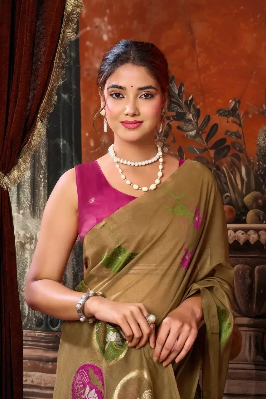 Brown Jacquard Weaving Saree Cotton body close-up – jacquard woven texture on earthy brown cotton | KS313 Kalyanja